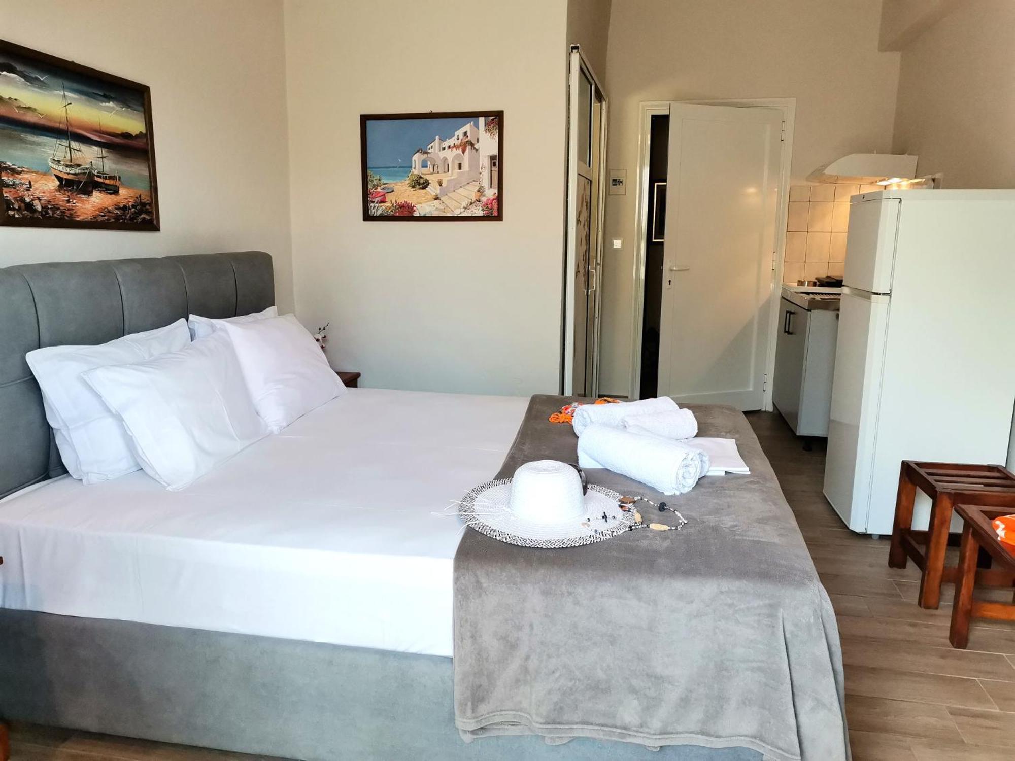 Studios Lia Adults Only -Fully Renovated Chrysi Ammoudia Ngoại thất bức ảnh
